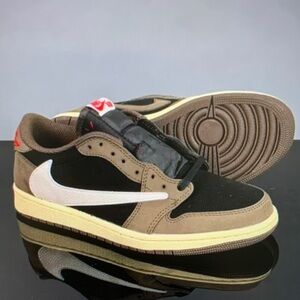 Travis Scott X Air Jordan 1 Retros Low OG